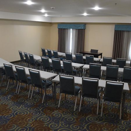 Holiday Inn Express Yorkton East By Ihg Εξωτερικό φωτογραφία