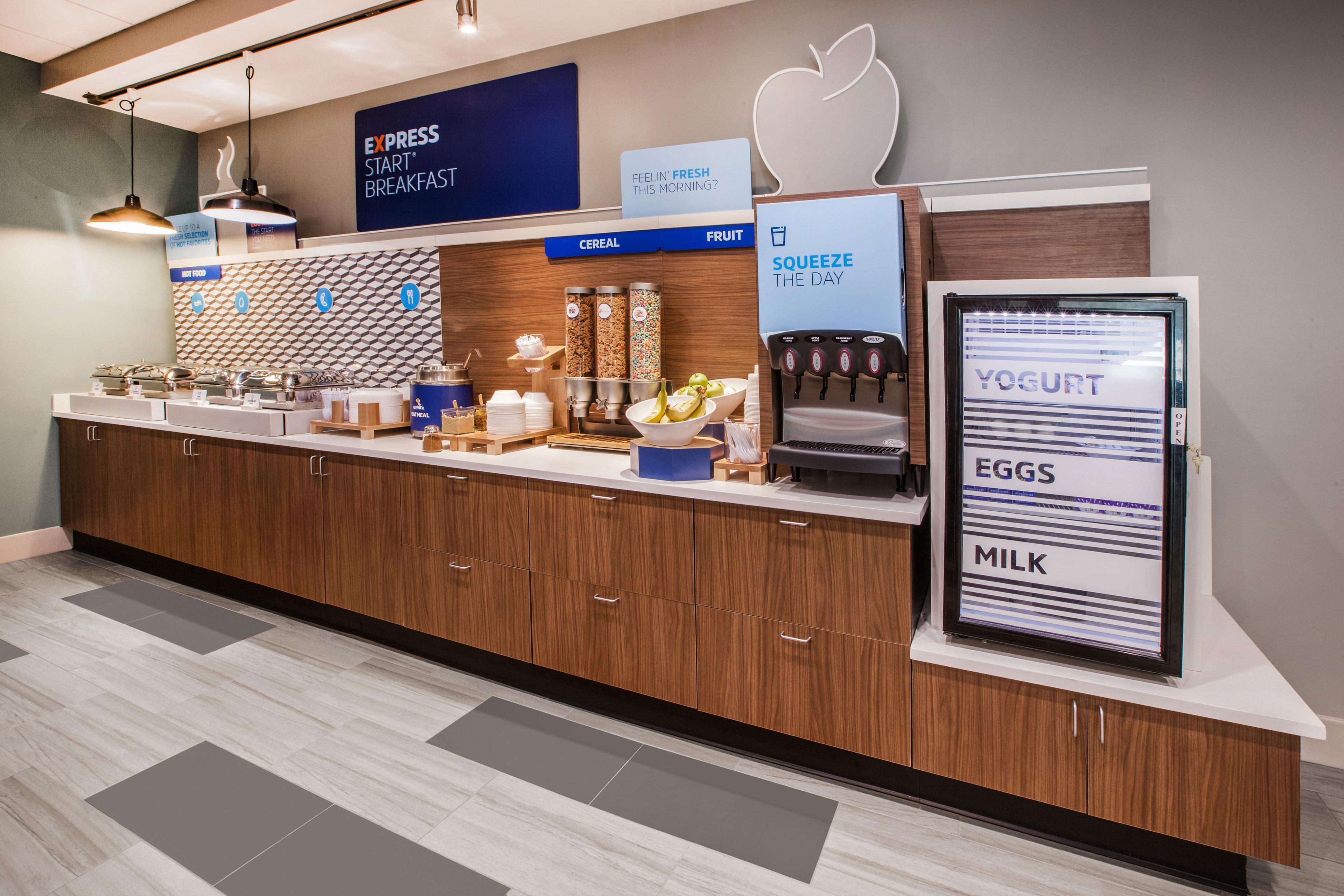 Holiday Inn Express Yorkton East By Ihg Εξωτερικό φωτογραφία