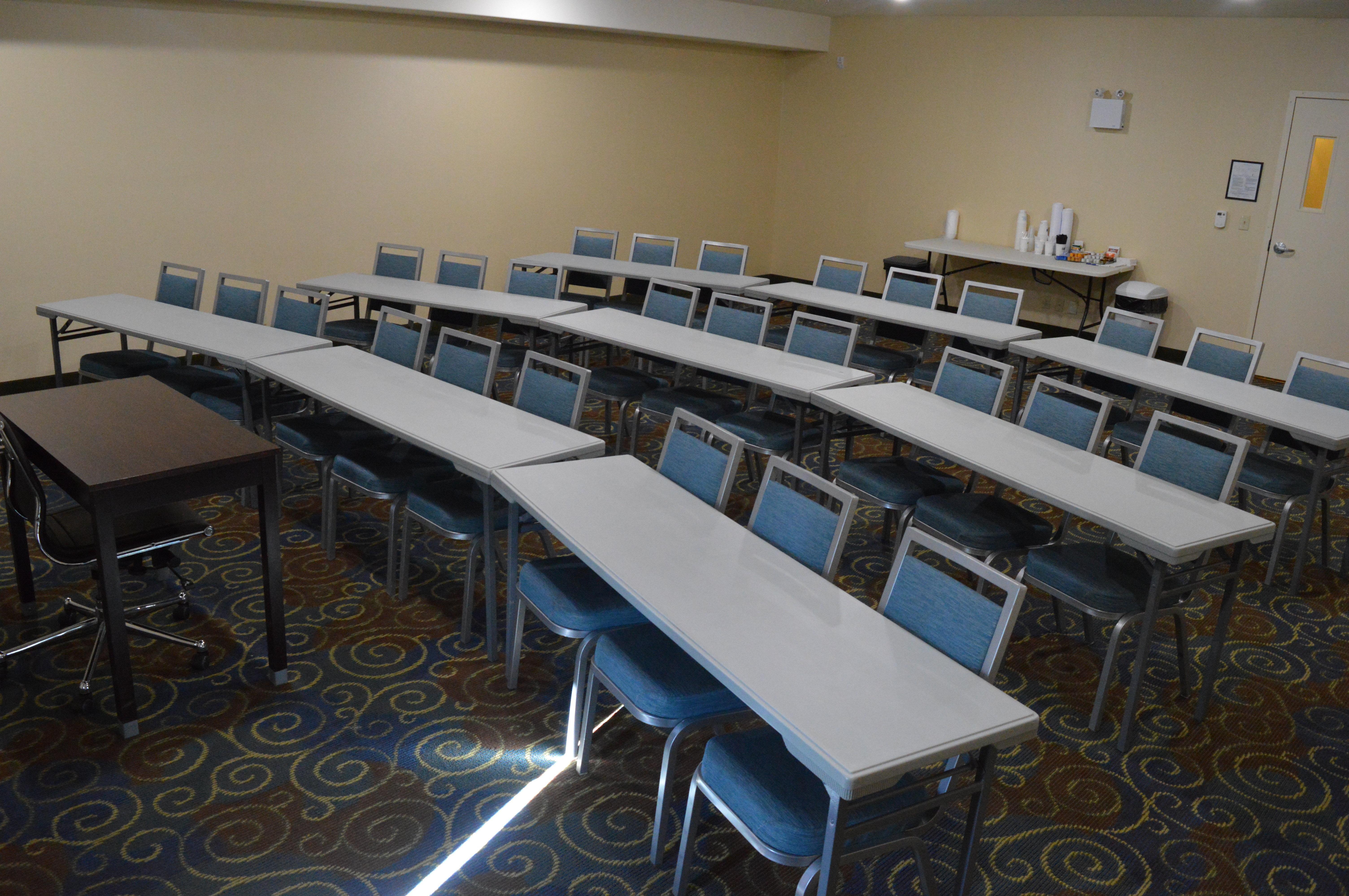 Holiday Inn Express Yorkton East By Ihg Εξωτερικό φωτογραφία