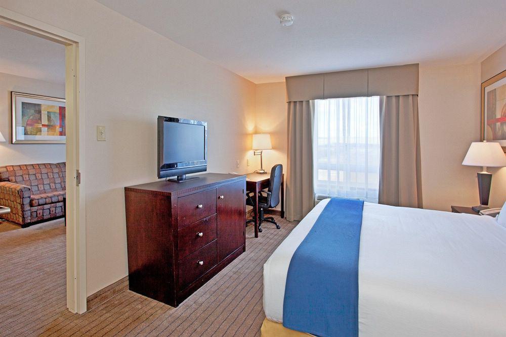 Holiday Inn Express Yorkton East By Ihg Εξωτερικό φωτογραφία