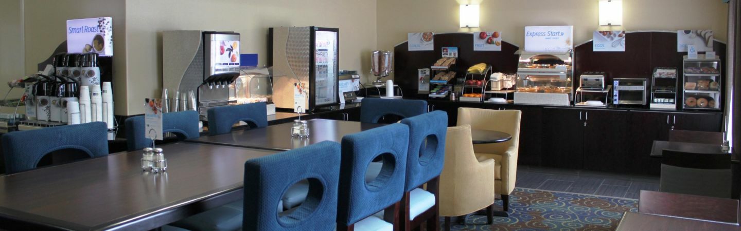 Holiday Inn Express Yorkton East By Ihg Εξωτερικό φωτογραφία